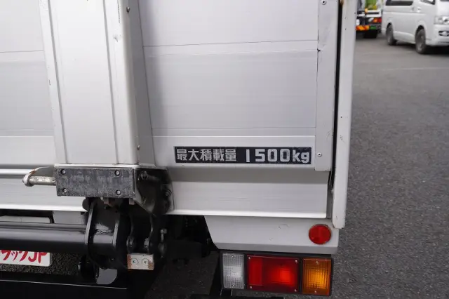 いすゞ エルフ TPG-NNR85AN(2WD)の写真29