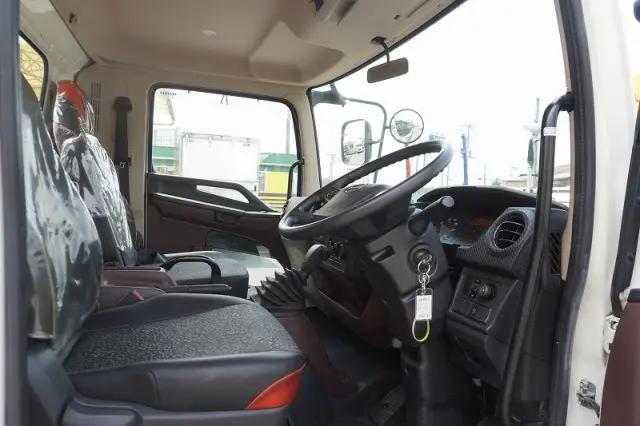 日野 レンジャー 2KG-FC2ABA(2WD)の写真40