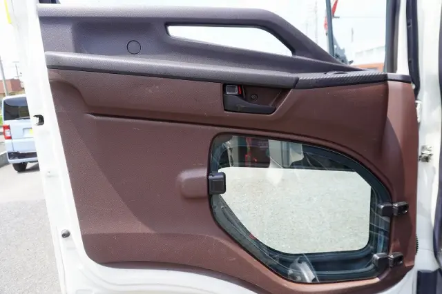 日野 レンジャー 2KG-FC2ABA(2WD)の写真43