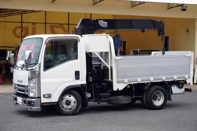 いすゞ エルフ TKG-NMS85AN(2WD)の写真1