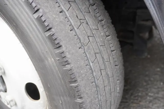 いすゞ エルフ TKG-NMS85AN(2WD)の写真9