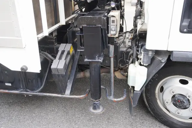 いすゞ エルフ TKG-NMS85AN(2WD)の写真26