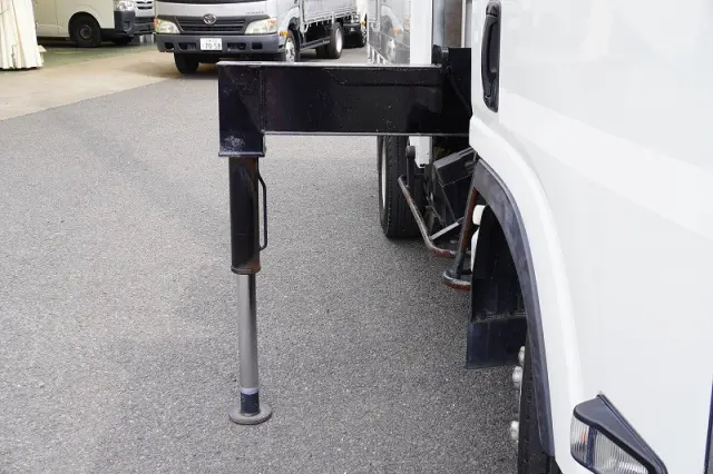 いすゞ エルフ TKG-NMS85AN(2WD)の写真28