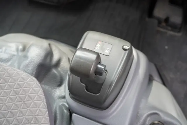 いすゞ エルフ TKG-NMS85AN(2WD)の写真36