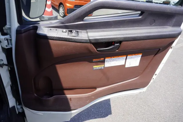 日野 レンジャー 2KG-FC2ABA(2WD)の写真37