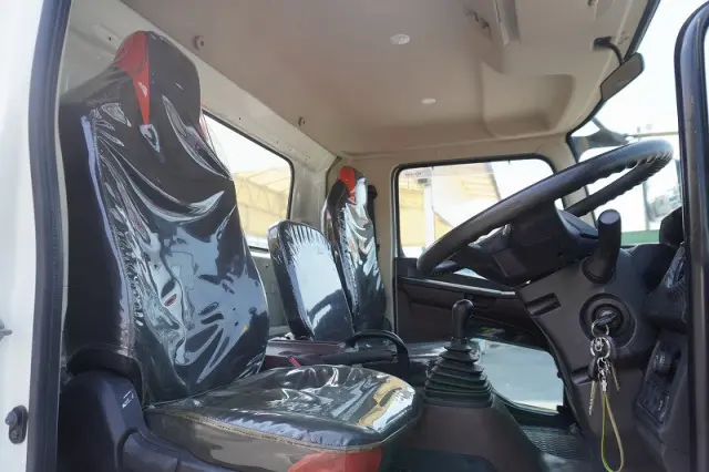 日野 レンジャー 2KG-FC2ABA(2WD)の写真38