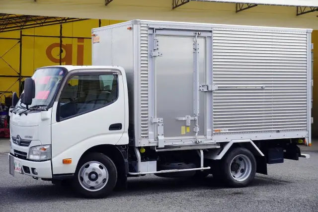 日野 デュトロ TKG-XZU605M(2WD)の写真1