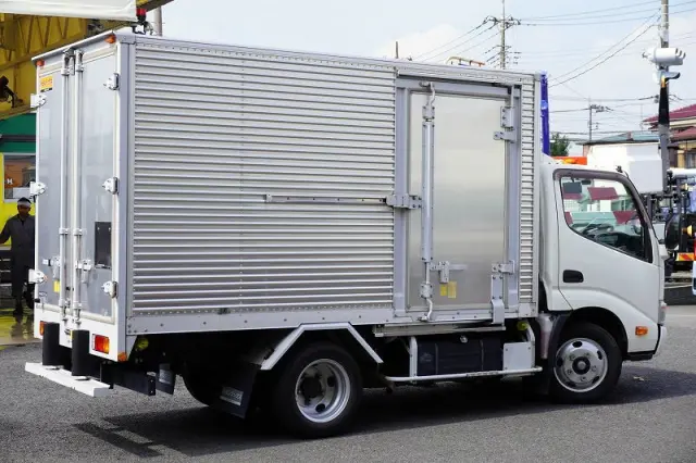 日野 デュトロ TKG-XZU605M(2WD)の写真8