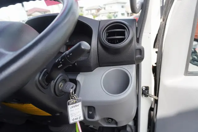 日野 デュトロ TKG-XZU605M(2WD)の写真33