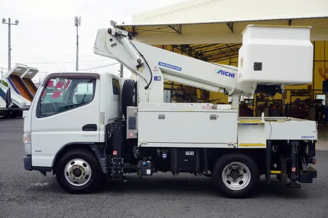 三菱 キャンター TPG-FEA50(2WD)の写真3