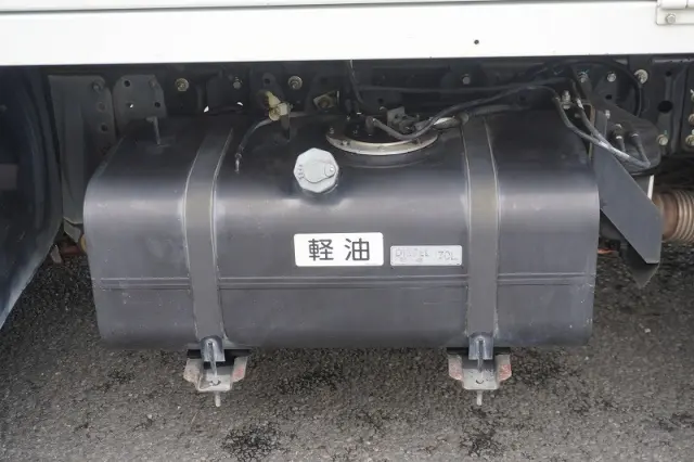 三菱 キャンター TPG-FEA50(2WD)の写真25