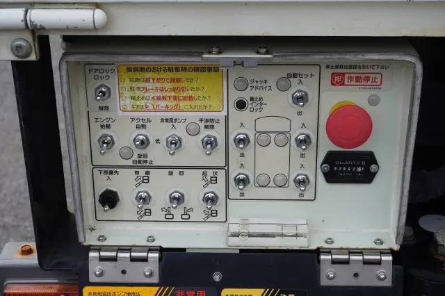 三菱 キャンター TPG-FEA50(2WD)の写真33