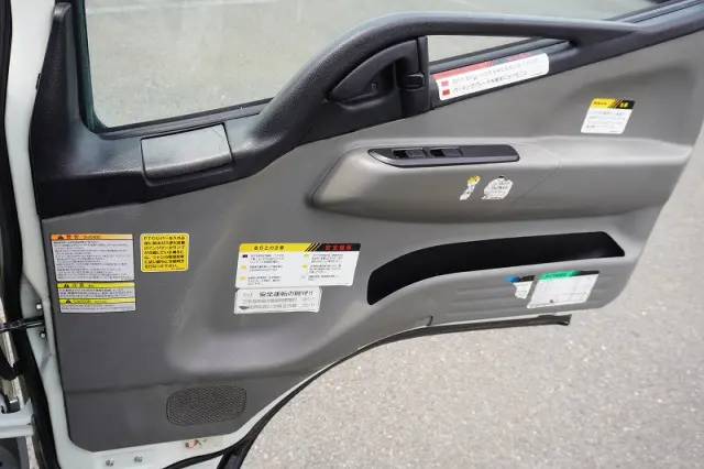 三菱 キャンター TPG-FEA50(2WD)の写真40