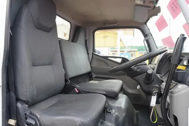 三菱 キャンター TPG-FEA50(2WD)の写真41
