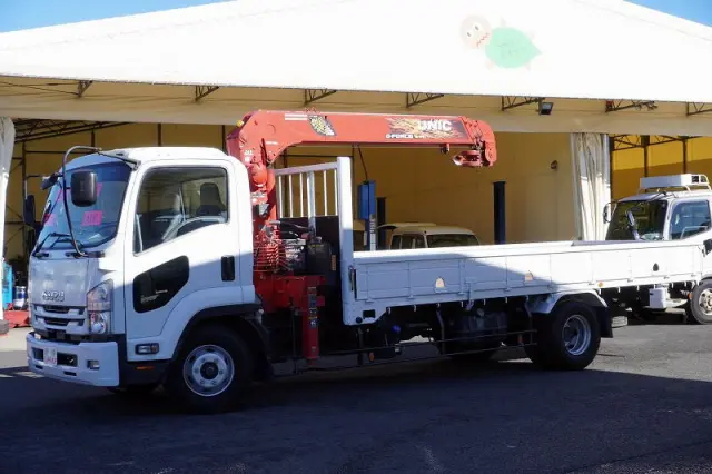 いすゞ フォワード 2PG-FRR90S1(2WD)の写真1