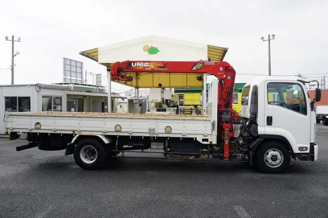 いすゞ フォワード 2PG-FRR90S1(2WD)の写真5