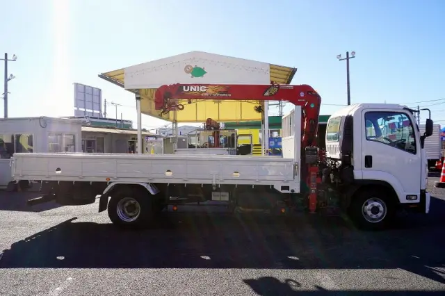 いすゞ フォワード 2PG-FRR90S1(2WD)の写真5