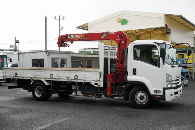 いすゞ フォワード 2PG-FRR90S1(2WD)の写真6