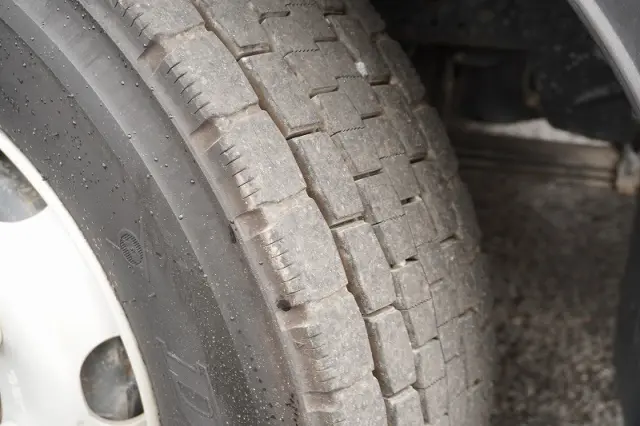 いすゞ フォワード 2PG-FRR90S1(2WD)の写真9