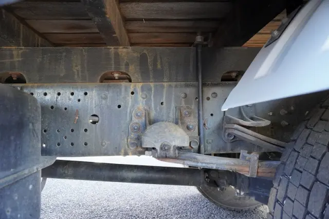 いすゞ フォワード 2PG-FRR90S1(2WD)の写真11