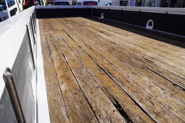 いすゞ フォワード 2PG-FRR90S1(2WD)の写真21