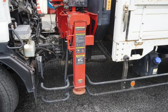 いすゞ フォワード 2PG-FRR90S1(2WD)の写真24