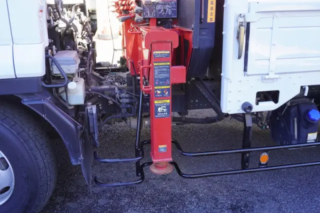 いすゞ フォワード 2PG-FRR90S1(2WD)の写真24