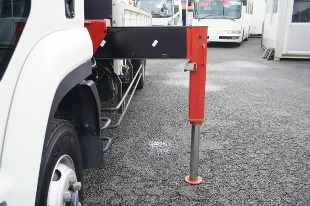 いすゞ フォワード 2PG-FRR90S1(2WD)の写真26