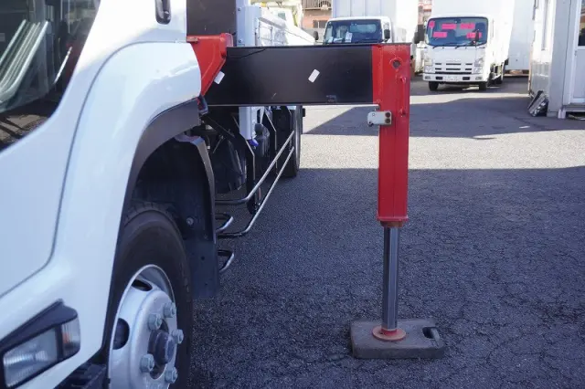 いすゞ フォワード 2PG-FRR90S1(2WD)の写真26