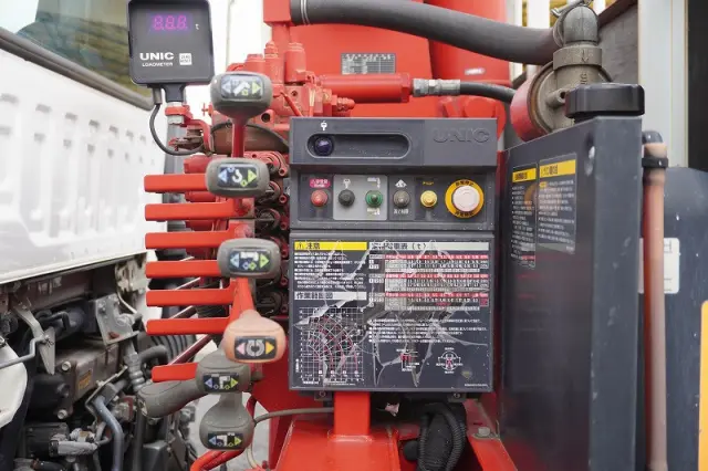 いすゞ フォワード 2PG-FRR90S1(2WD)の写真30