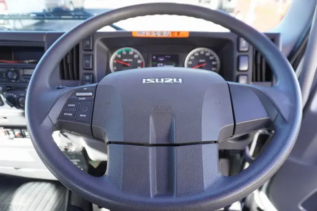 いすゞ フォワード 2PG-FRR90S1(2WD)の写真32