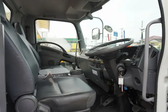 いすゞ フォワード 2PG-FRR90S1(2WD)の写真39