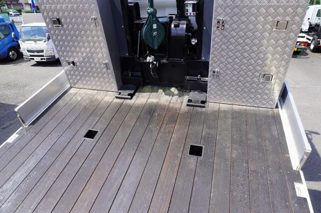 日野 レンジャー 2KG-GK2ABA(6x4)の写真23