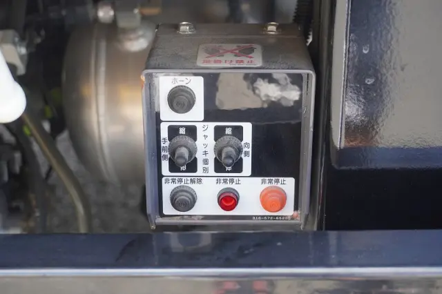 日野 レンジャー 2KG-GK2ABA(6x4)の写真30