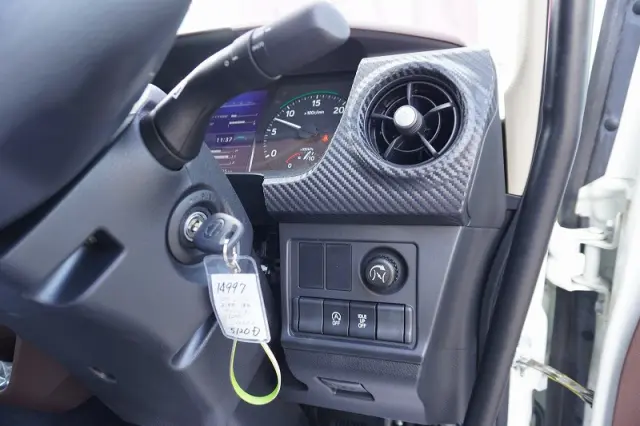 日野 レンジャー 2KG-GK2ABA(6x4)の写真40