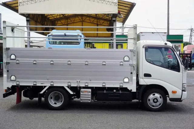トヨタ ダイナ 2RG-XZU645(2WD)の写真5