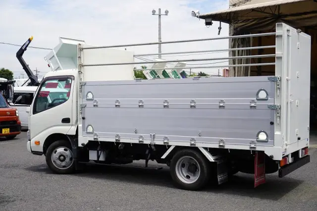 トヨタ ダイナ 2RG-XZU645(2WD)の写真7