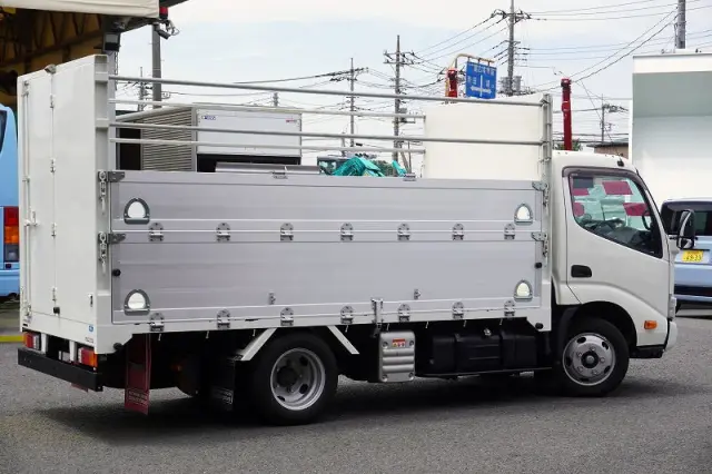 トヨタ ダイナ 2RG-XZU645(2WD)の写真8