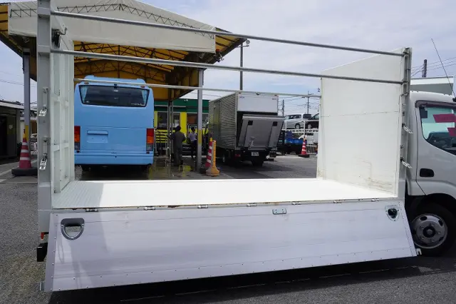 トヨタ ダイナ 2RG-XZU645(2WD)の写真21