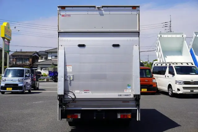 三菱 キャンター TPG-FEA50(2WD)の写真4