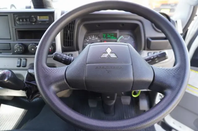 三菱 キャンター TPG-FEA50(2WD)の写真32