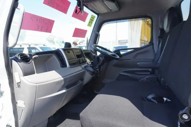 三菱 キャンター TPG-FEA50(2WD)の写真41