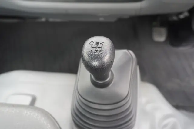 日野 デュトロ TKG-XZU605M(2WD)の写真24