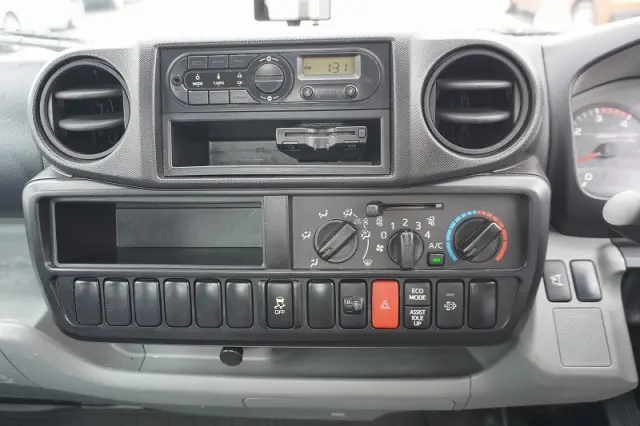 日野 デュトロ TKG-XZU605M(2WD)の写真25