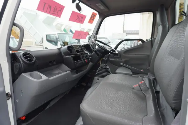 日野 デュトロ TKG-XZU605M(2WD)の写真31