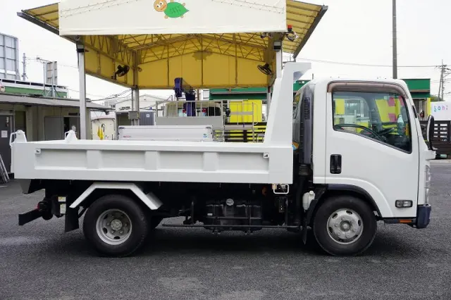 いすゞ エルフ TKG-NPR85YN(2WD)の写真5