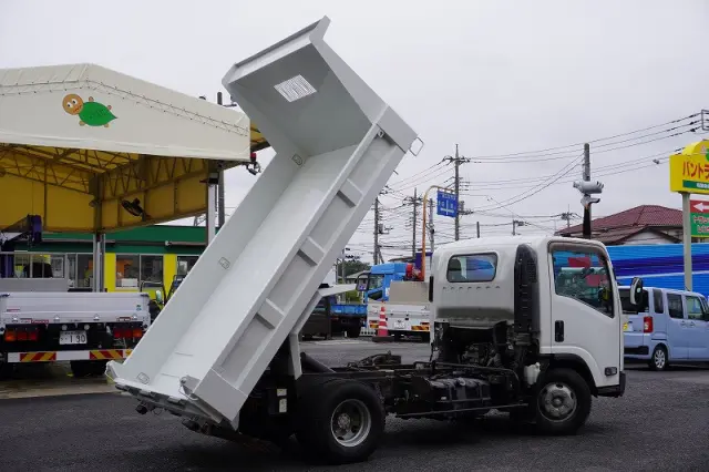 いすゞ エルフ TKG-NPR85YN(2WD)の写真27