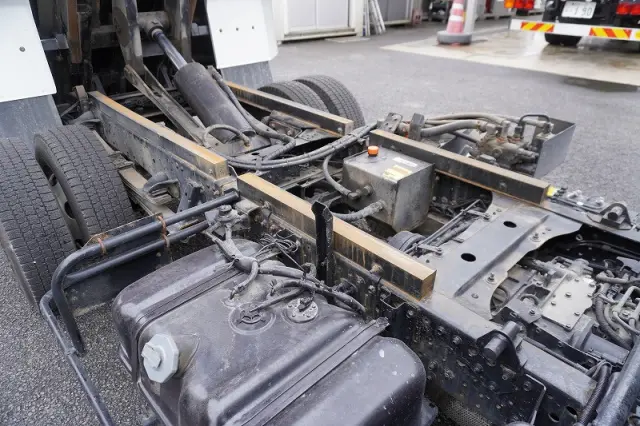 いすゞ エルフ TKG-NPR85YN(2WD)の写真28