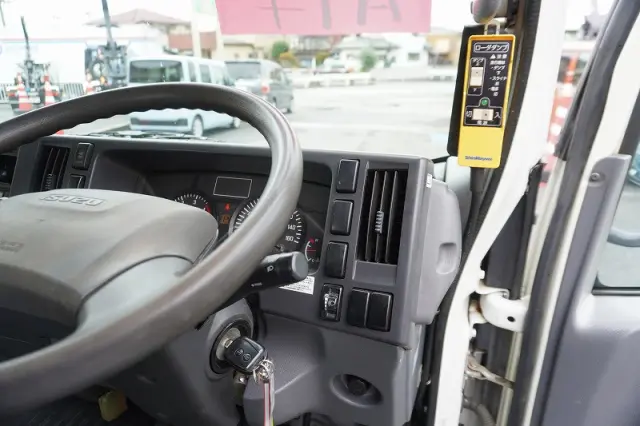 いすゞ エルフ TKG-NPR85YN(2WD)の写真34