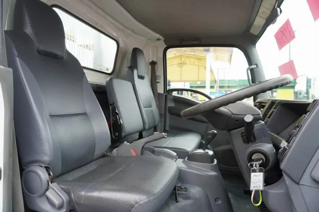 いすゞ エルフ TKG-NPR85YN(2WD)の写真36